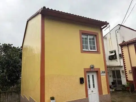 Casa adosada en Neda
