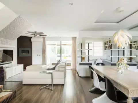 Casa adosada en calle Urb. Altos del Rodeo 29660 Marbella Malaga Espana