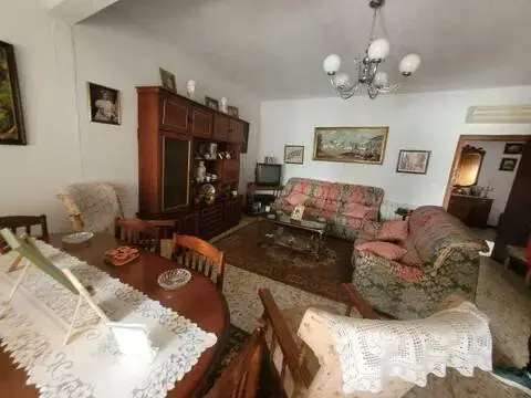 Casa adosada en Erustes