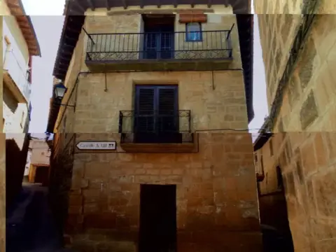 Chalet en Uncastillo