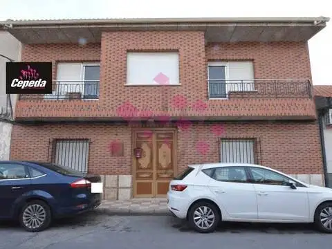 Casa adosada en Carrión de Calatrava