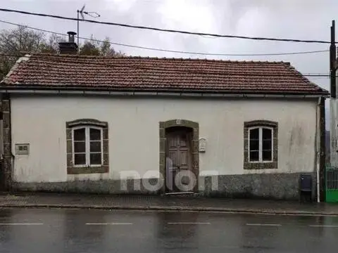 Chalet en Forcarei (Casco Urbano)