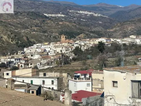 Casa rústica en Cádiar