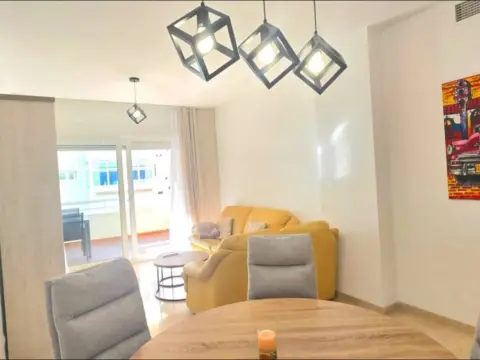 Piso en Playa Bajadilla-Puertos