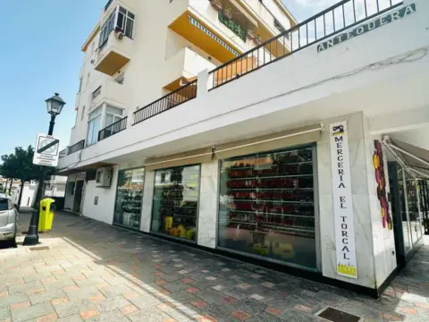 Local comercial en Avenida de Mijas