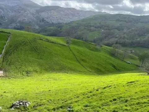 Casa rústica en Arredondo