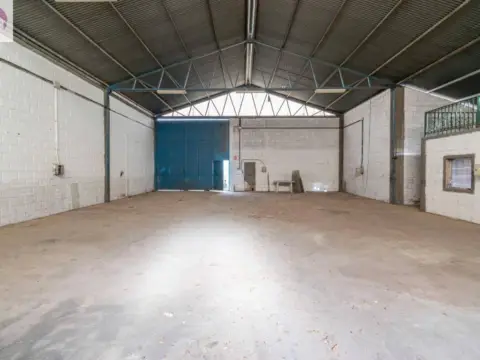 Nave industrial en Jun