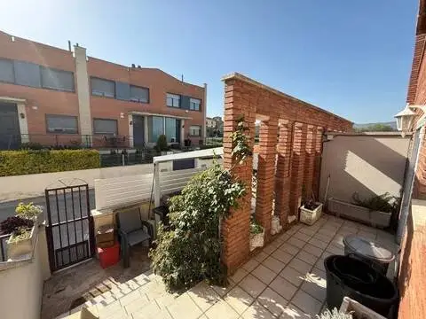 Casa adosada en Santa Eulàlia de Ronçana