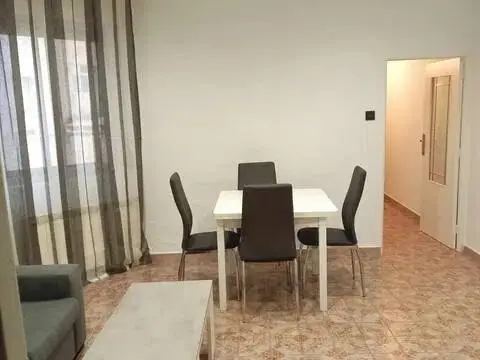 Piso en Hospital-Parque Sur