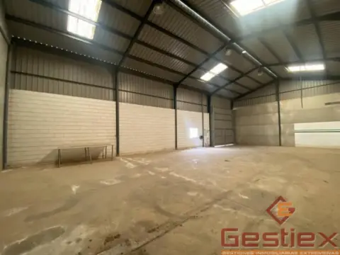 Nave industrial en Almendralejo