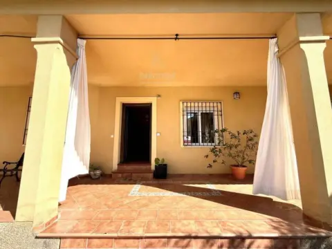 Casa rústica en Periurbano Este-Santa Cruz