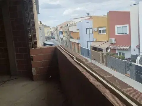 Casa adosada en calle Camino del Rio, 7