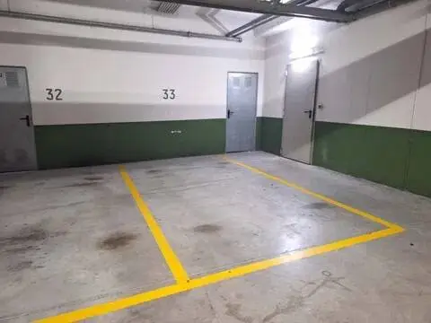Garaje en calle Lakuaburua