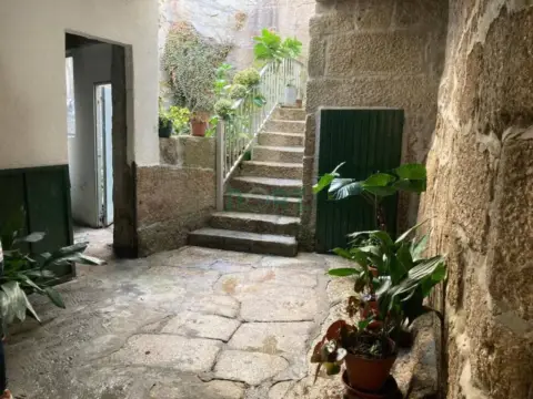 Casa rústica en A Agra (Leiro)