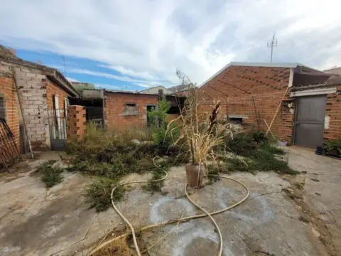 Casa pareada en Calera y Chozas
