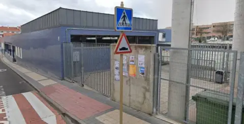 Local comercial en calle de la Almendrera