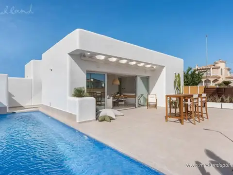 Chalet en Las Lomas del Rame