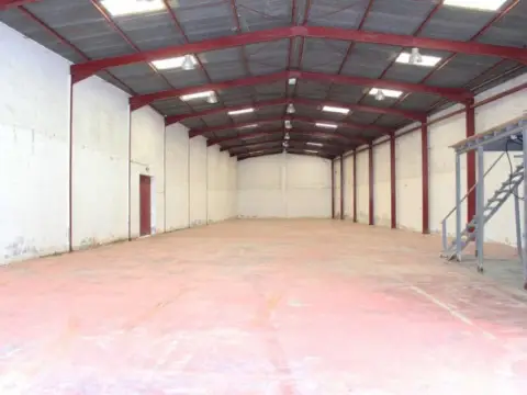 Nave industrial en Núcleo Urbano-Urbanizaciones