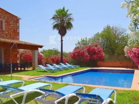 Chalet en Campos