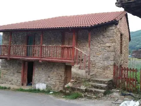 Casa rústica en Santa Marina-Uxo