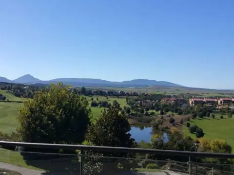 Chalet en Valle de Egüés - Eguesibar