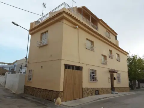 Casa rústica en calle Buitre, 36