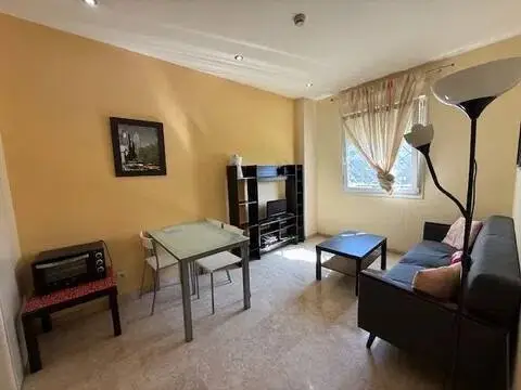 Piso en Zona Avenida de Juan Diego