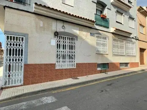 Local comercial en Los Alcázares