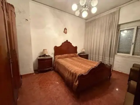 Casa adosada en calle Plaza Iglesia S-N