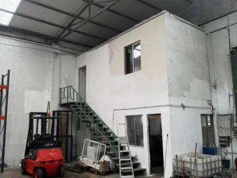 Nave industrial en Villacedré