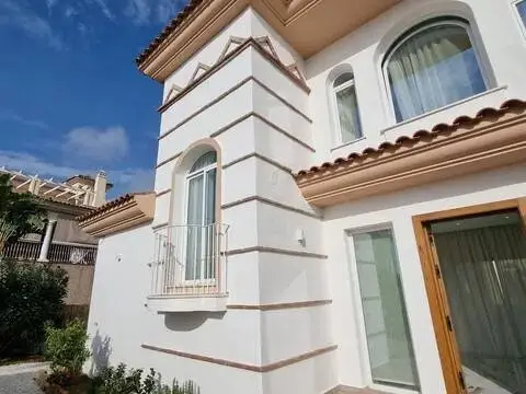 Chalet en Urbanización Calahonda-Golf-Riviera del Sol-Miraflores