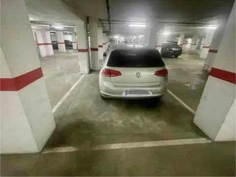 Garaje en Avenida de la Constitución