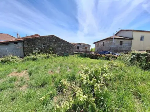 Terreno en A Casanova (San Cibrao Das Viñas)