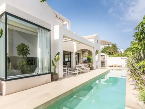 Casa en Lomas de Marbella Club-Puente Romano