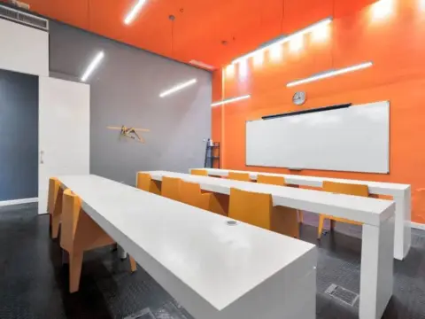 Local comercial en calle San Pedro de Alcántara