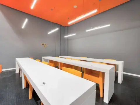 Local comercial en calle San Pedro de Alcántara