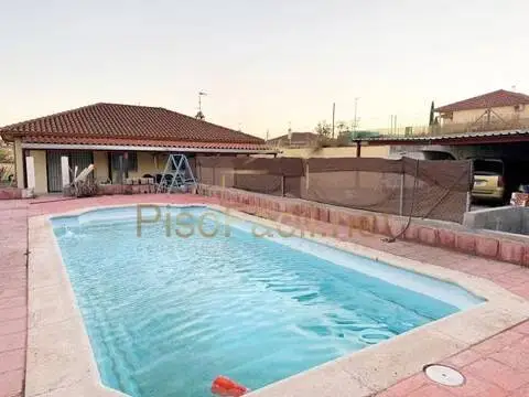 Chalet en Colmenar de Oreja