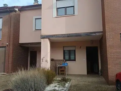 Casa adosada en Sojuela