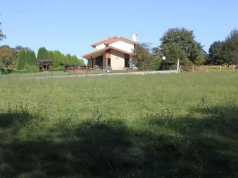 Terreno en Llanera