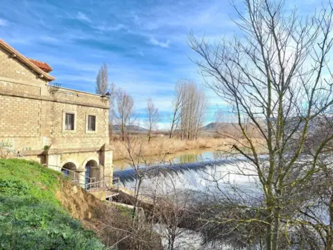 Chalet en Villalaco