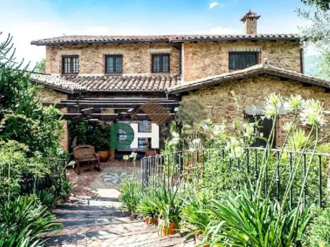 Casa en Mohedas de Granadilla