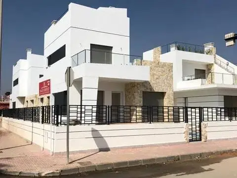 Chalet en Avenida del 13 de Octubre