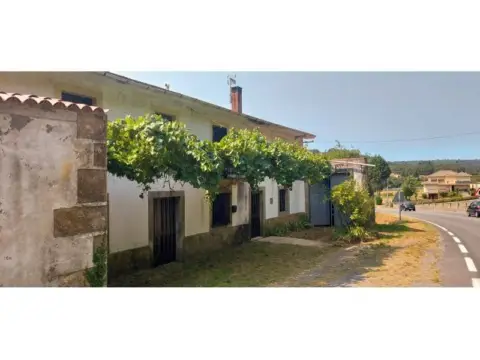 Casa en Forcarei
