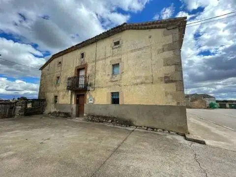 Casa adosada en San Esteban de Gormaz