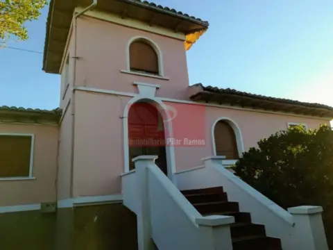Casa en El Burgo Ranero