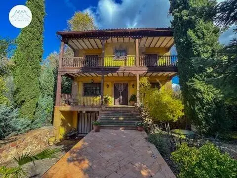 Chalet en Piedrabuena