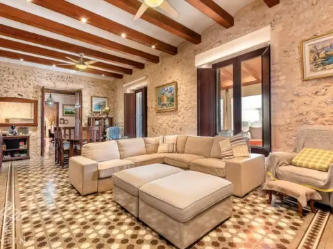 Casa rústica en Lloret de Vistalegre