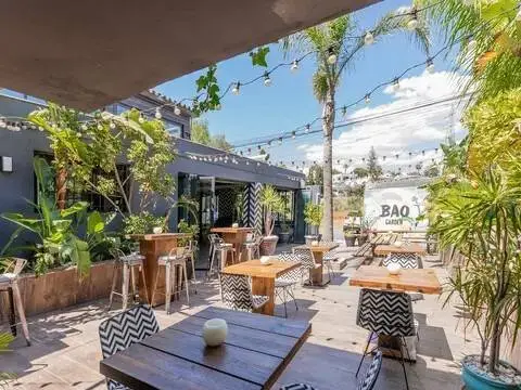 Local comercial en calle de los Jazmines