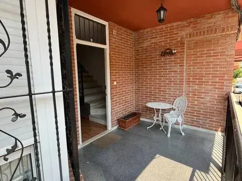 Casa adosada en calle de Miguel Hernández