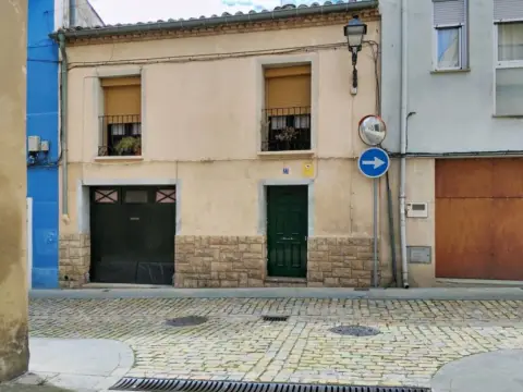 Casa en calle de Calahorra